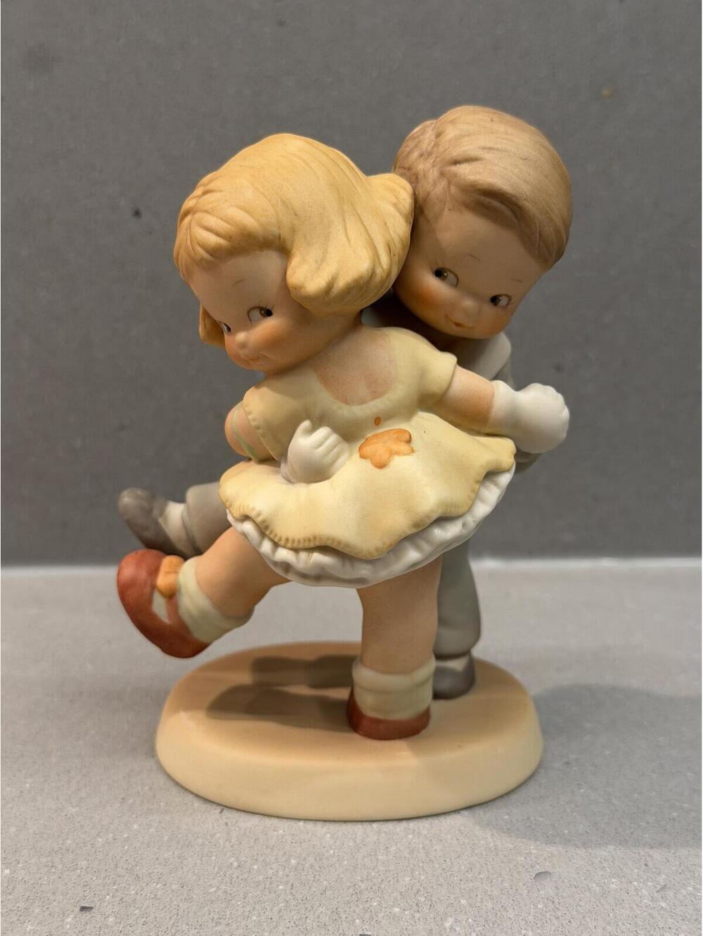 1987 Enesco Memories of Yesterday We’s Happy 114502 Dancing Figurine